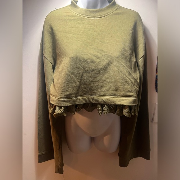 Puma X Fenty Cropped wide arm cropped sweatshirt in Olive green. Wm Sm/Medium - Picture 3 of 11